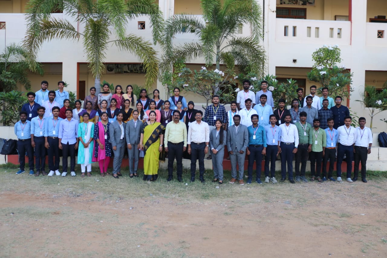 [24]7.Pool campus drive